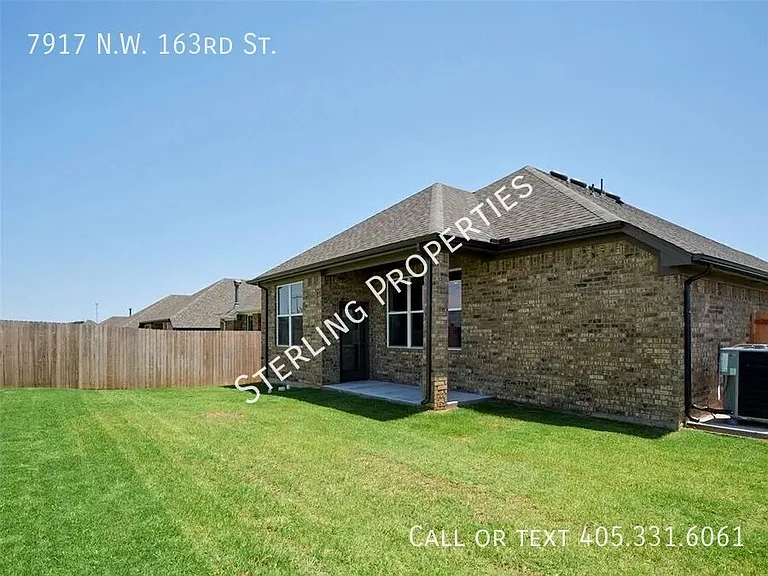 7917 N West 163rd St — Photo 23