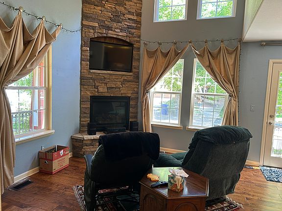 Main living room with gas fireplace