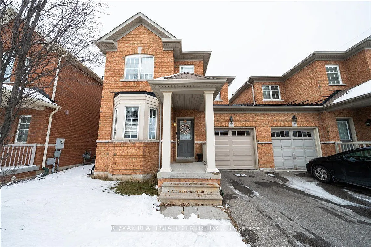523 Nairn Cir photo 1