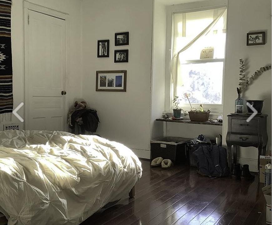 2nd image of 923 S 48th St #2