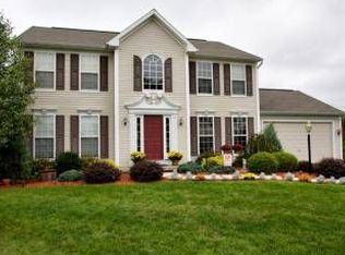 701 Mackenzie Ct, Webster, NY 14580