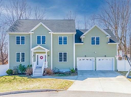 1st image of 8 Morningside Dr