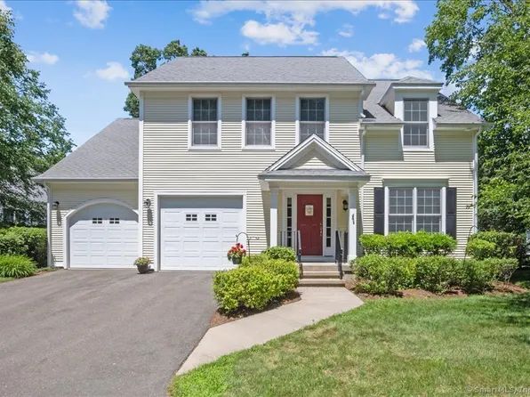 60 Ashton Circle #60, Simsbury, CT 06070