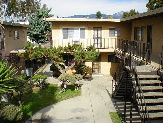 2nd image of 1676 E Kingsley Ave APT 5