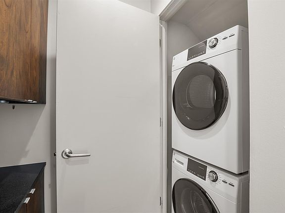 5th image of 730 Tulane St Unit E