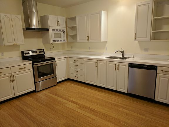 2nd image of 42608 NW 7th Ct