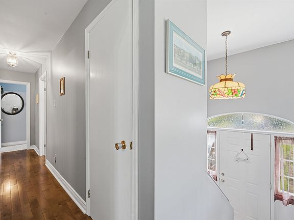 4th image of 73 Wynn Castle Dr