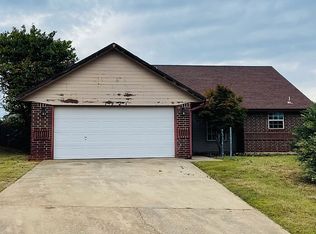 1921 Butterfield Trl, Choctaw, OK 73020