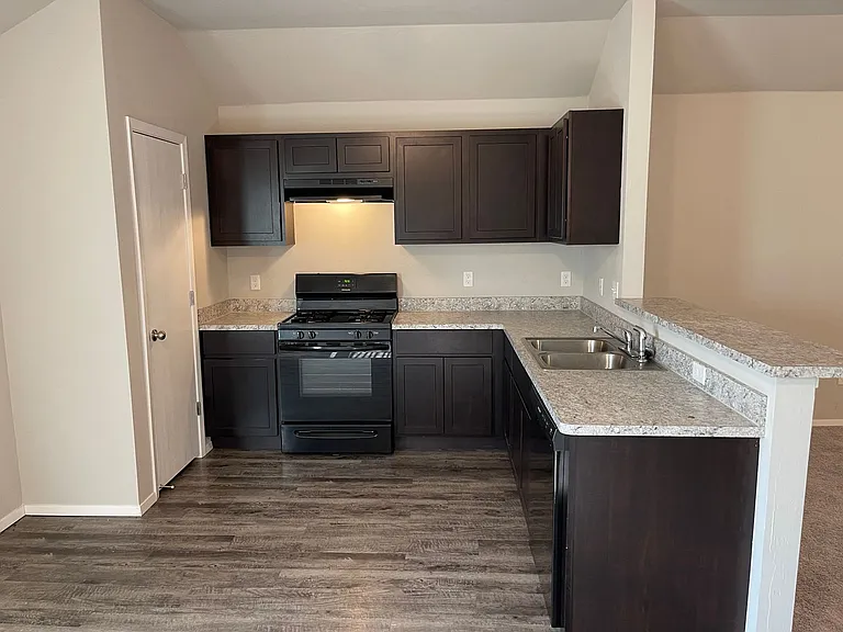 3115 Westbrook St — Photo 12