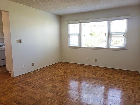 5th image of 1929 12th St #C