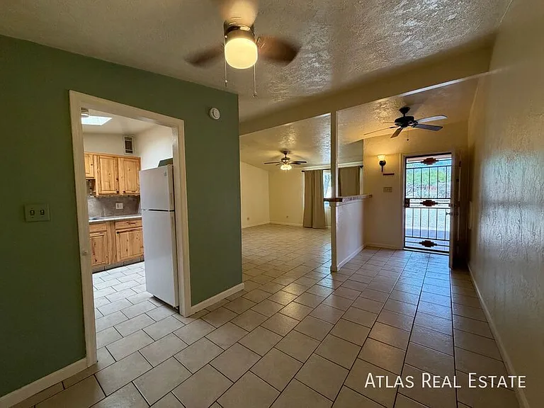 1932 S Campbell Ave — Photo 28