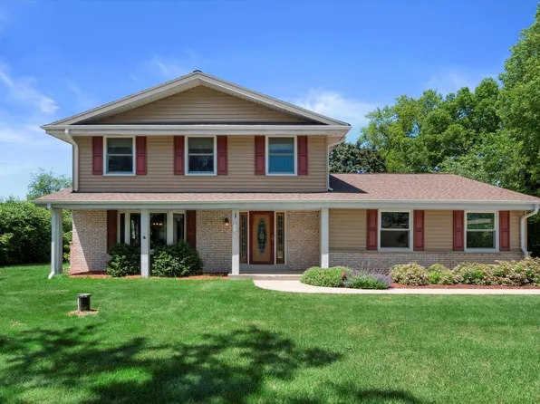 W220S7035 Alameda COURT, Big Bend, WI 53103