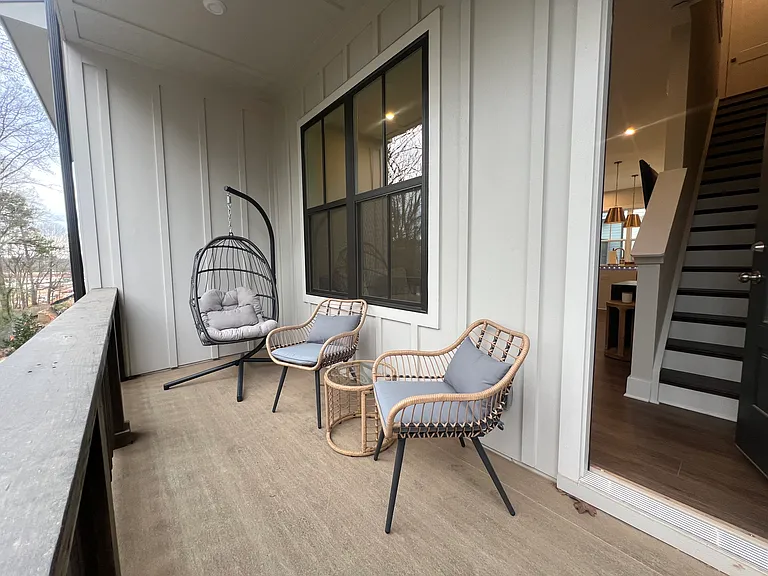 1331 Breezy St SE — Photo 7
