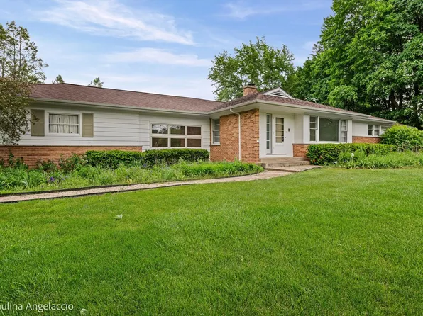 593 Cumnock Rd, Inverness, IL 60067
