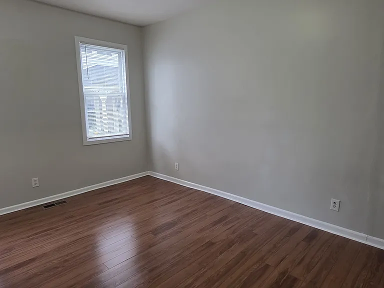 84 Sanford Ave #1 — Photo 11