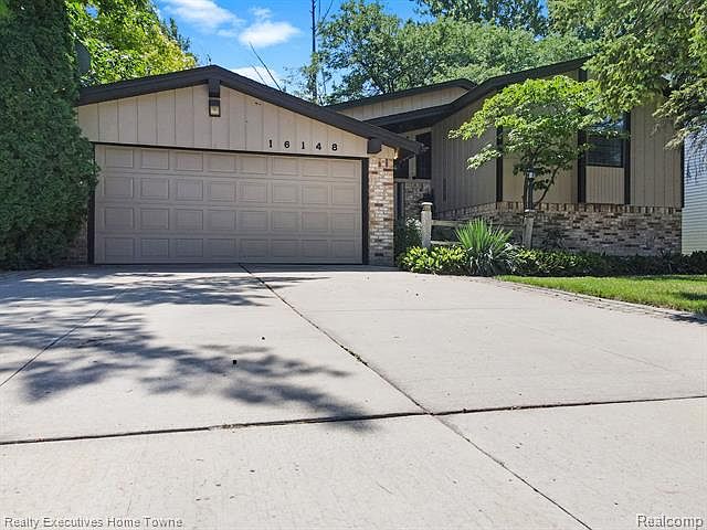 1st image of 16148 Bayham Ct