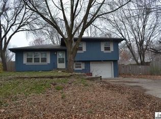 1220 Acorn St, Eudora, KS 66025