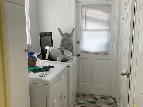 2nd image of 6332 Friends Ave