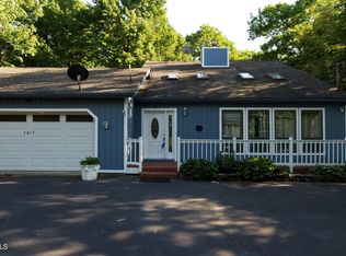 1639 Cotswold Rd, Tobyhanna, PA 18466