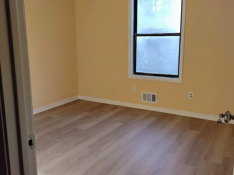 2036 Maier Ct — Photo 17