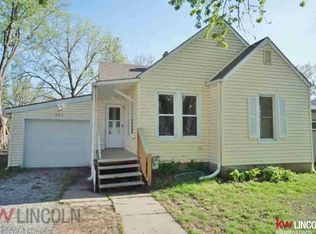 2915 E St, Lincoln, NE 68510