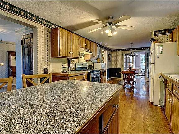 5th image of 47 Sun Valley Dr
