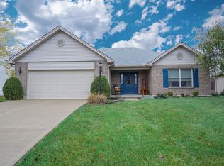 1520 Adamsmoor Dr, Waynesville, OH 45068