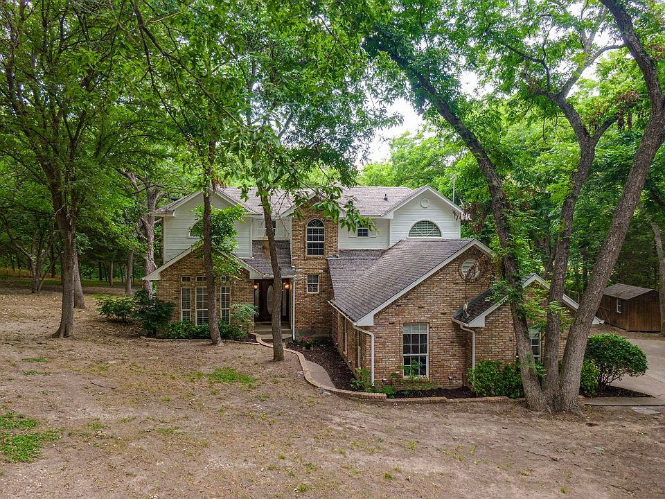 1st image of 309 Oak Branch Cir