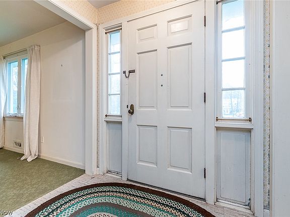 2nd image of 110 Meadowhill Ln