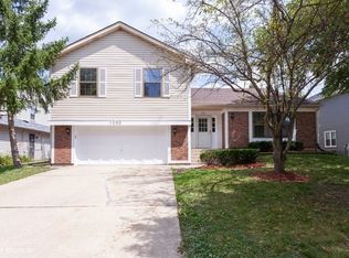 1090 Churchill Dr, Bolingbrook, IL 60440