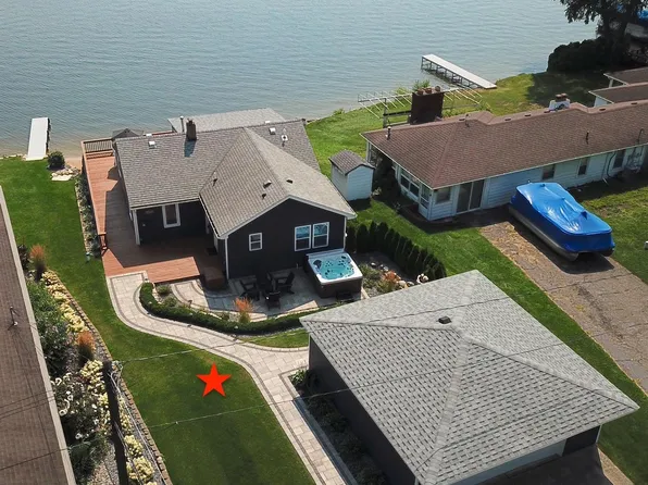 8453 Woodland Shore Dr, Brighton, MI 48114