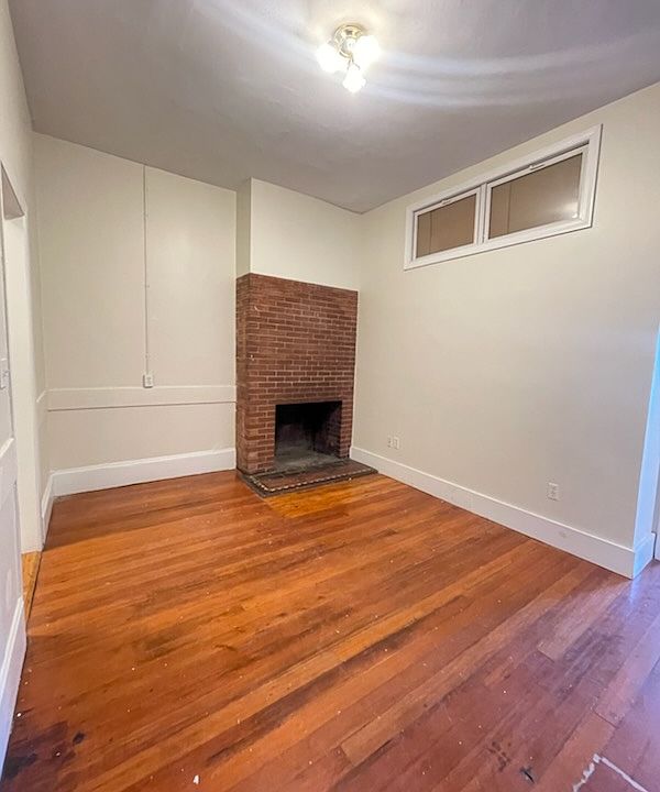 1st image of 37 Bay State Rd APT 4R