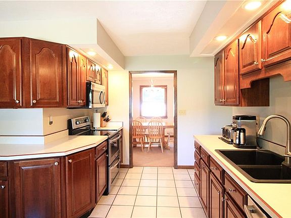 5th image of 9510 Lindner Ln
