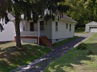 1324 Bedford Rd, Masury, OH 44438