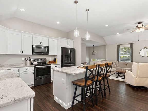 3rd image of 45 Folly Mill Rd