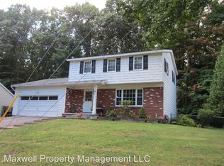 31 Wagon Wheel Trl, Saratoga Springs, NY 12866