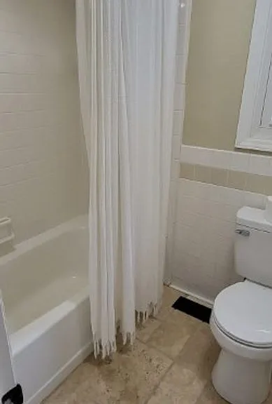 2204 Oakdale Dr — Photo 13