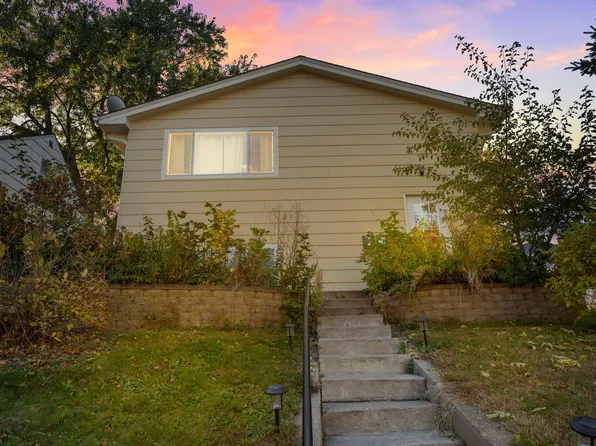 326 2nd Ave S, South Saint Paul, MN 55075