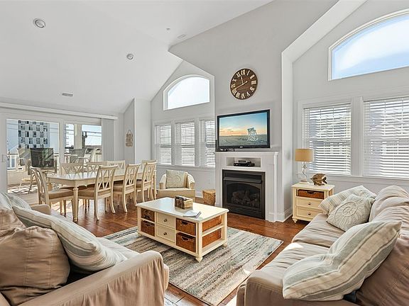 2nd image of 3514 Landis Ave #301