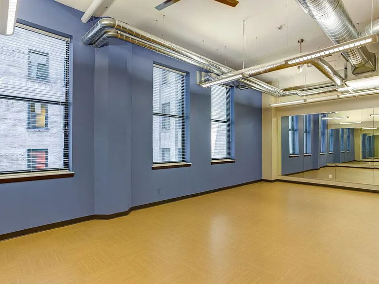 Arcade Apartments — Photo 24
