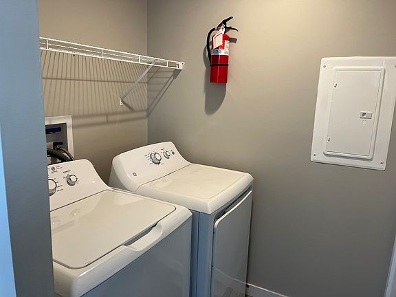 5th image of 2030 N Rober Blvd #30