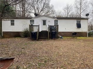 1821 Windermere Rd, Mount Holly, NC 28120