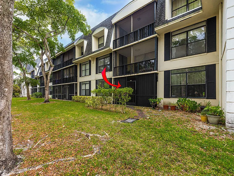 3680 Inverrary Dr #1V — Photo 28