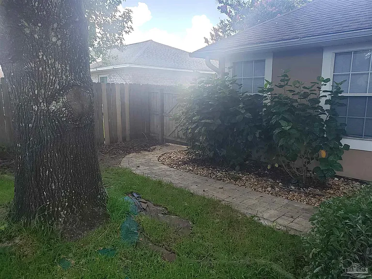 3469 Willow Ln — Photo 32