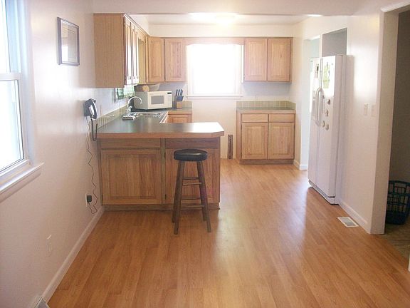 2nd image of 153 Majestic St SE