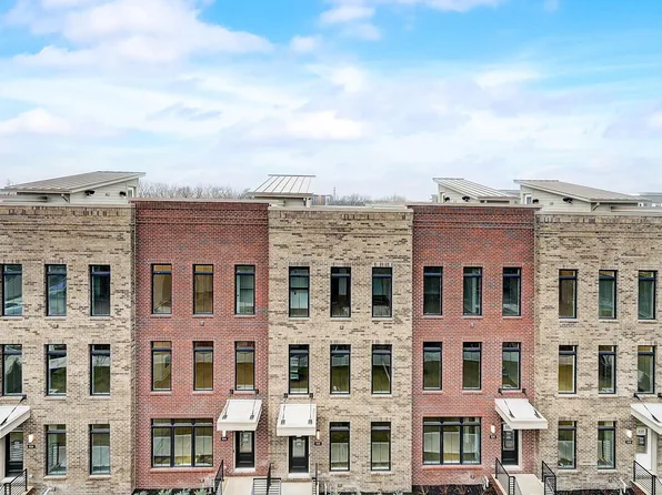 504 Riverfront Ln, Columbus, OH 43201