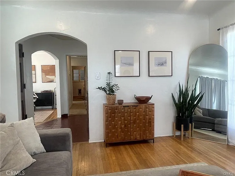 4586 Sunnyside Dr — Photo 13
