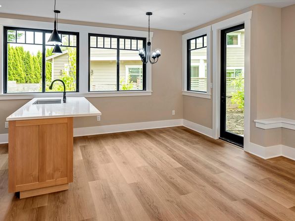 1034B 4th St, Kirkland, WA 98033