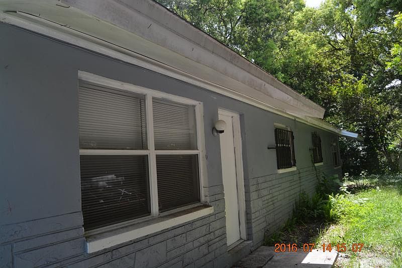 1st image of 9606 N 12th St