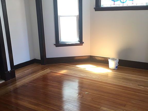 4th image of 21 Brinsley St